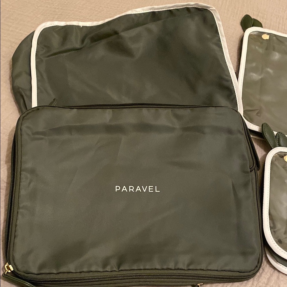 Paravel Ravel Green Toiletry Bag Set Durable And Stylish Monogram Ksg & Pvl. New — image 2 of 5